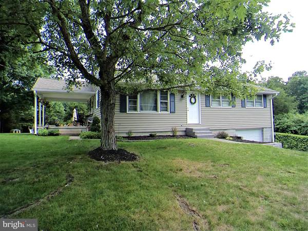 3029 WILLIAMSON RD, Greencastle, PA 17225