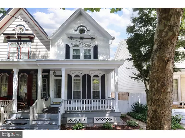 28 BUTTONWOOD ST, Lambertville, NJ 08530