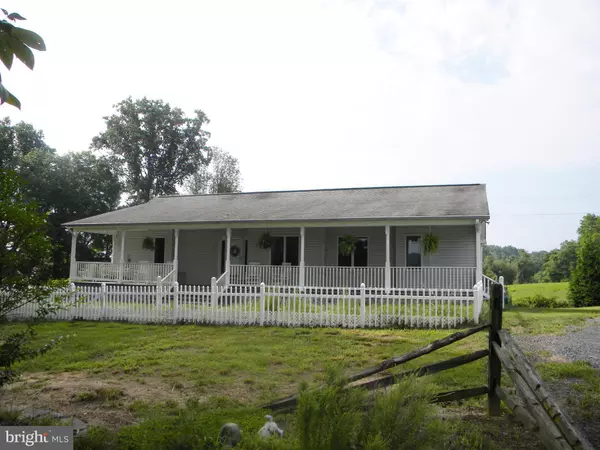 10767 CLIFF MILLS RD, Marshall, VA 20115