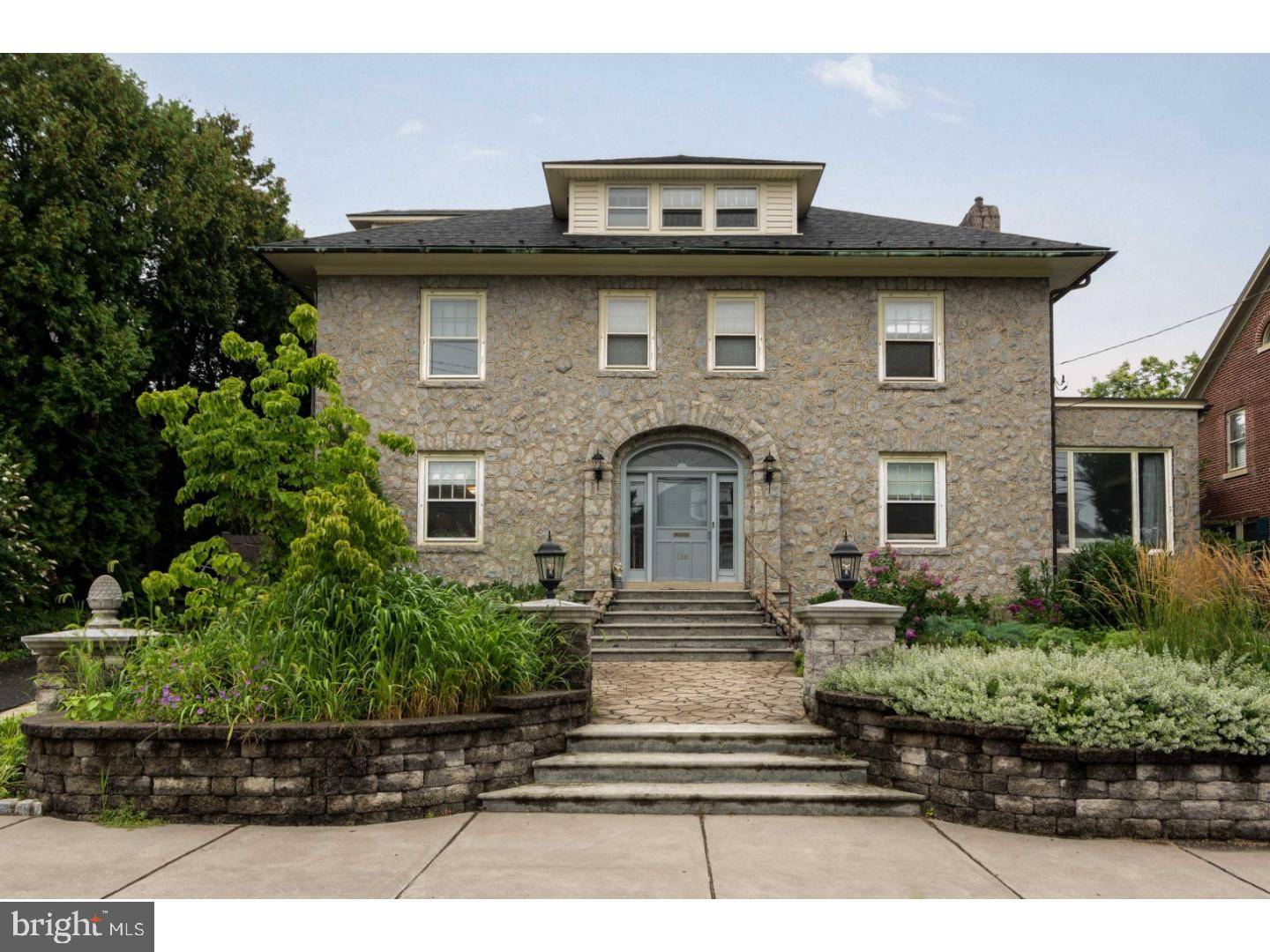 619 MCCARTNEY ST, Easton, PA 18042