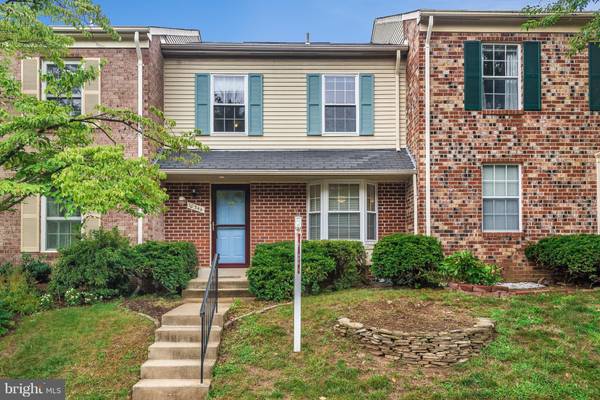 Oakton, VA 22124,10344 GRANITE CREEK LN