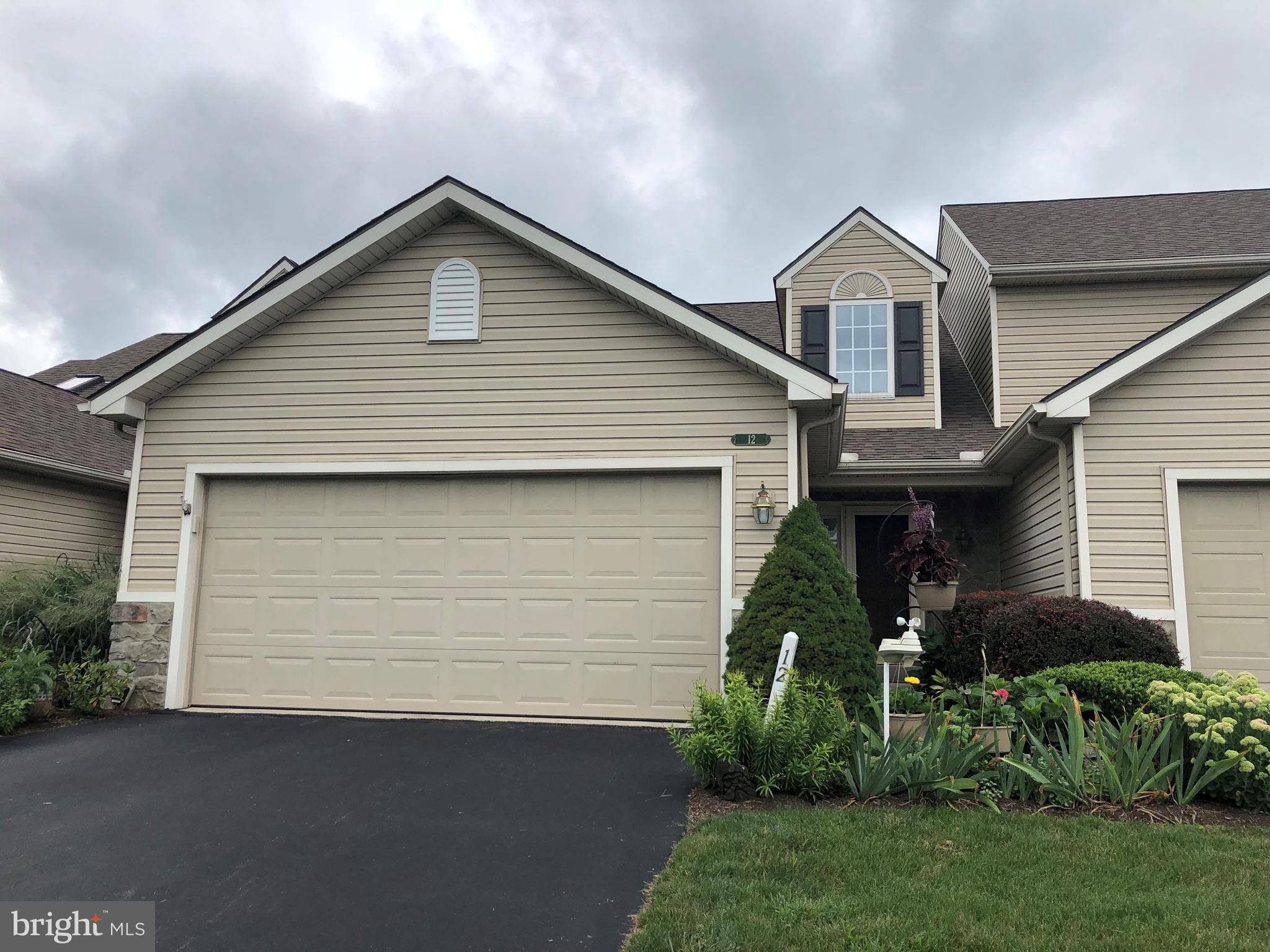 12 GANTZ MDWS, Mount Joy, PA 17552