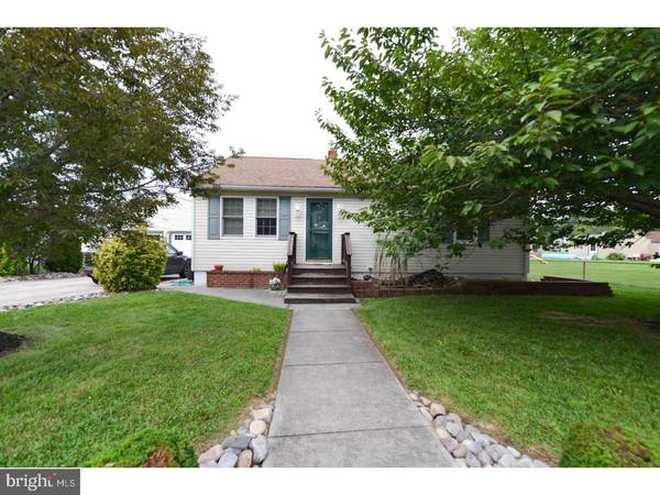 8 EATON RD, Pennsville, NJ 08070