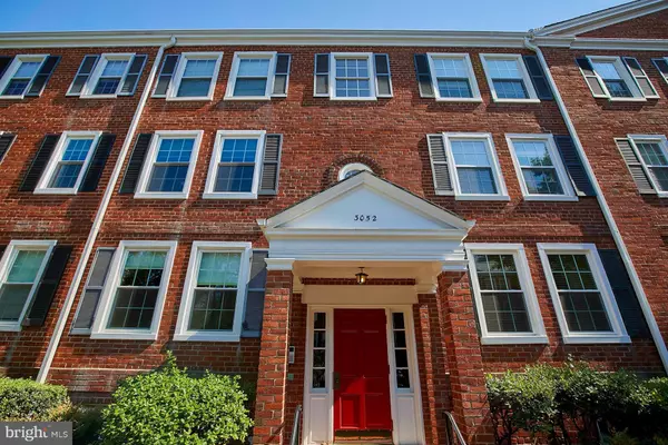 3052 BUCHANAN ST S #B1, Arlington, VA 22206