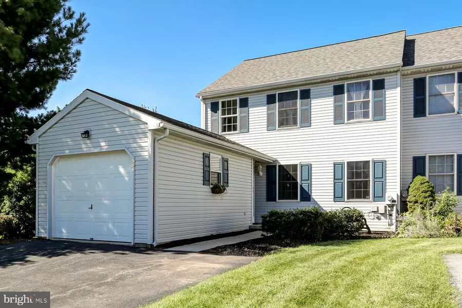 504 WOOD DUCK DR, Manheim, PA 17545