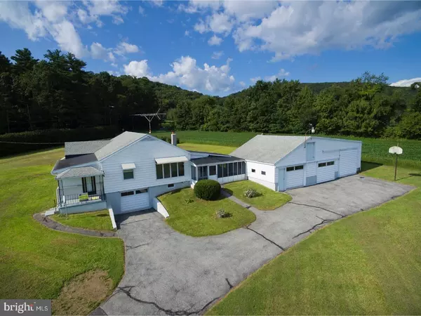 352 MOUNTAIN RD, New Ringgold, PA 17960