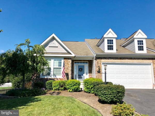 7 SPANISH MOSS CT, Chambersburg, PA 17202