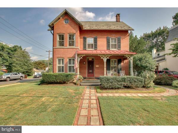 228 E COURT ST, Doylestown, PA 18901