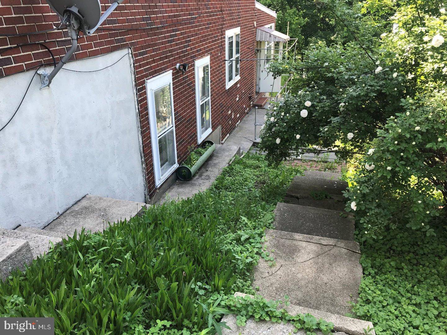 Pottsville, PA 17901,813 VINE ST