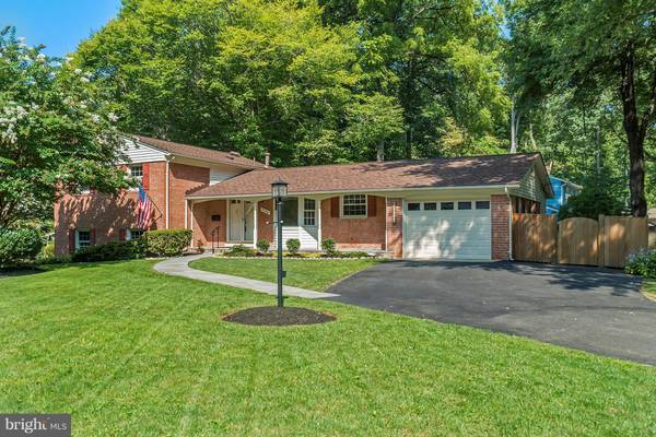 Annandale, VA 22003,9000 ORANGE HUNT LN