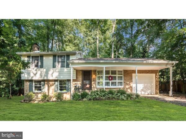 16 E DELAWARE TRL, Medford, NJ 08055