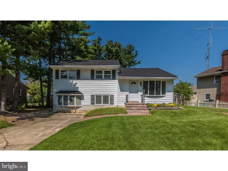 21 TRINITY PL, Barrington, NJ 08007