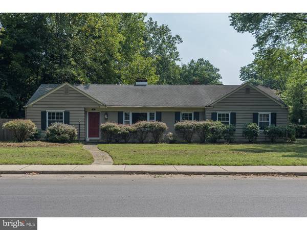 10 UPLAND WAY, Haddonfield, NJ 08033