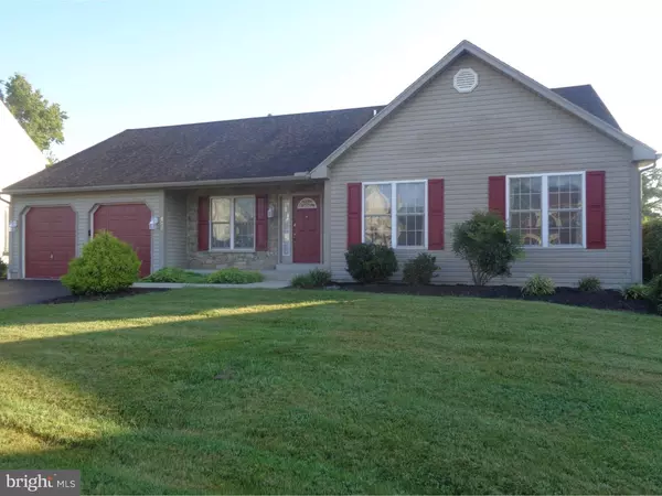 3521 REGENCY DR, Sinking Spring, PA 19608