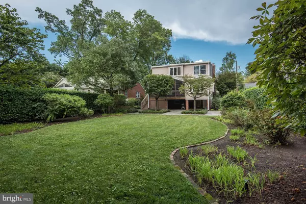 Falls Church, VA 22046,1005 PARKER ST