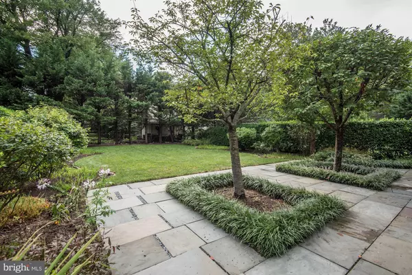 Falls Church, VA 22046,1005 PARKER ST