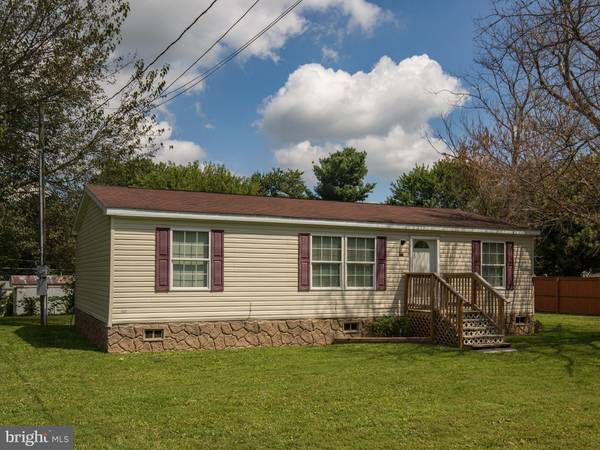 51 REYNARD RD, Kearneysville, WV 25430