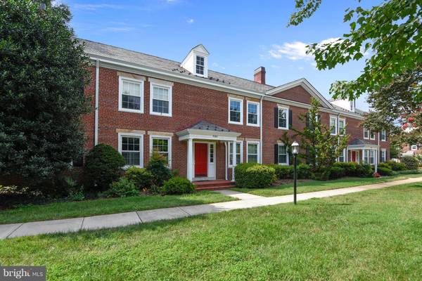 3462 STAFFORD ST S #B2, Arlington, VA 22206