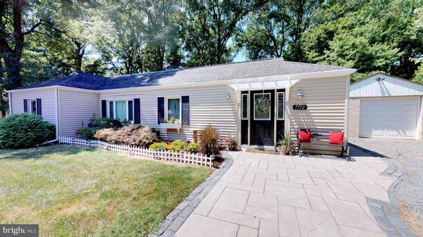 7712 FRANCES DR, Alexandria, VA 22306