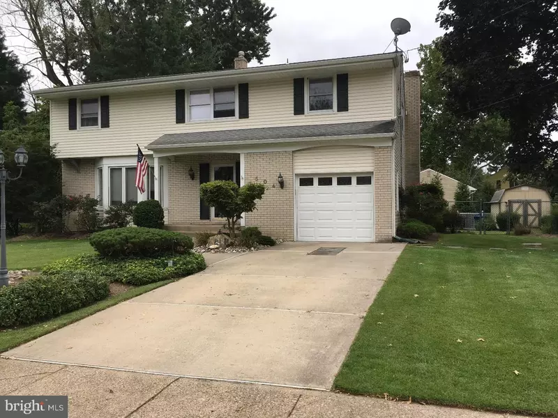 504 WOODLANE CT, Cinnaminson, NJ 08077