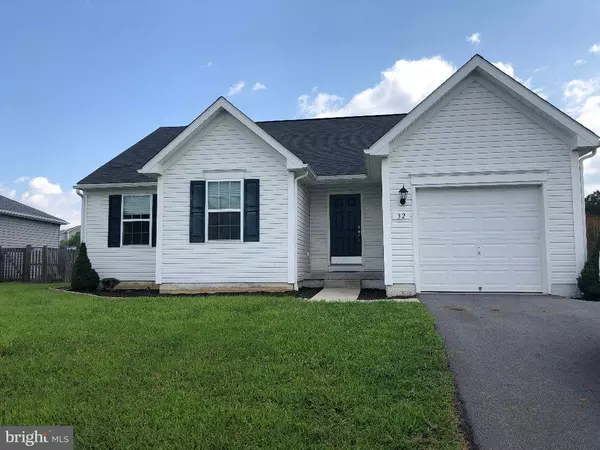 32 BUGATTI CT, Inwood, WV 25428