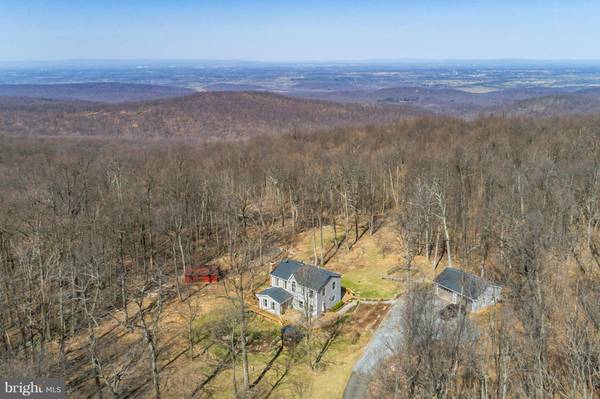 20285 BLUERIDGE MOUNTAIN RD, Paris, VA 20130