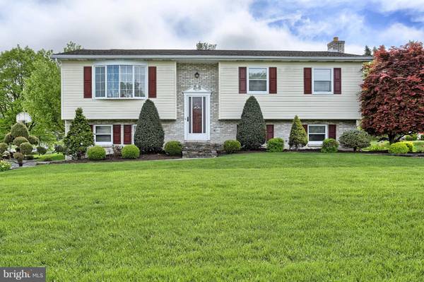 14018 MAR PEN AVE, Waynesboro, PA 17268