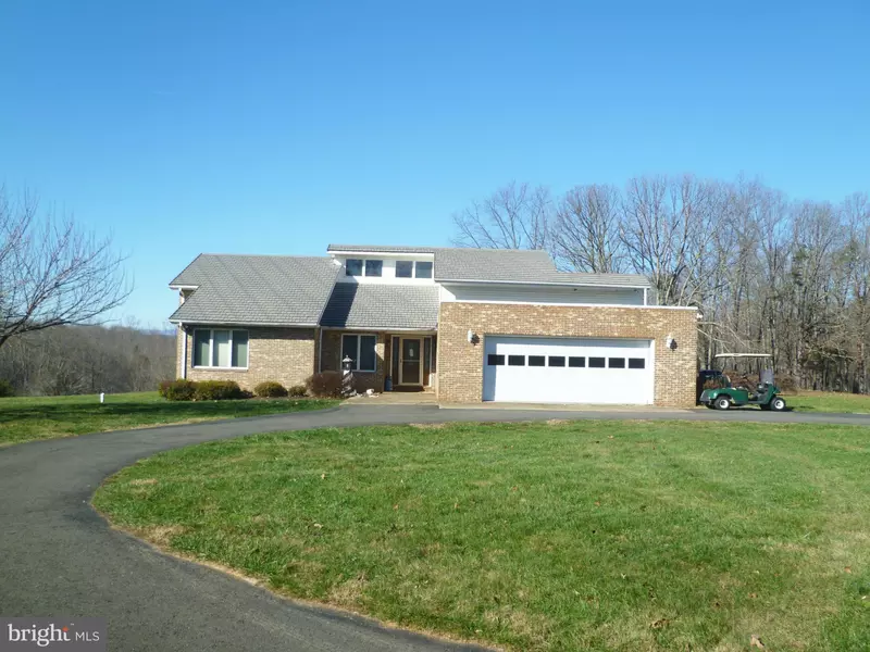 3292 BEAR POND LN, Amissville, VA 20106