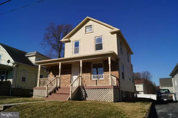 2136 LORRAINE AVE, Baltimore, MD 21207