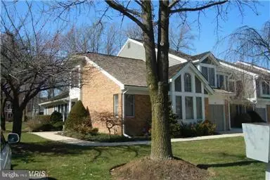 10 RAISIN TREE CIR, Pikesville, MD 21208