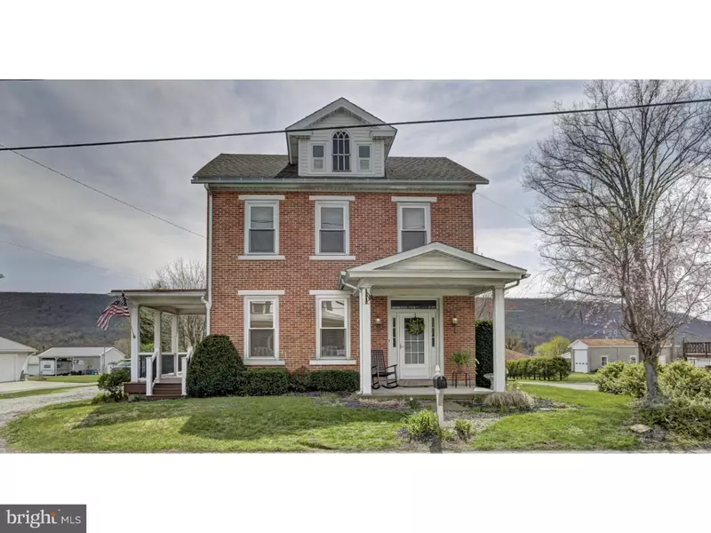 419 W MAIN ST, Valley View, PA 17983