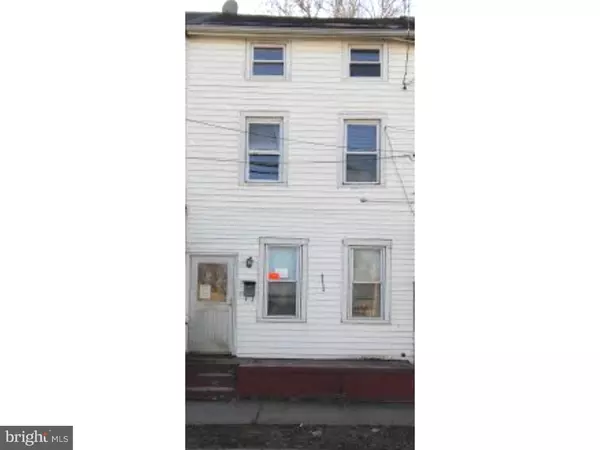 7 E FEDERAL ST, Burlington, NJ 08016