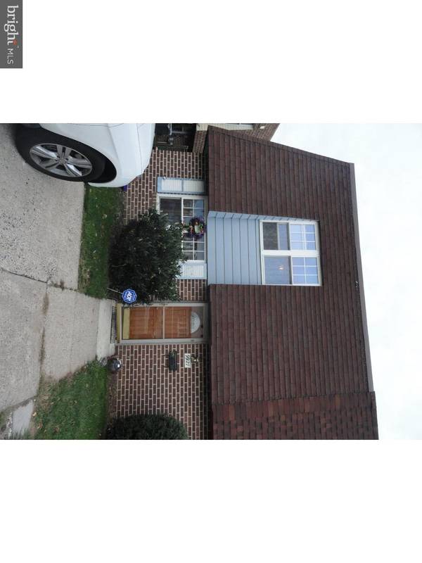 9927 WINGTIP RD, Philadelphia, PA 19115