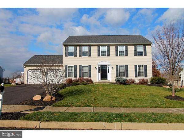 905 HARCOURT LN, Harleysville, PA 19438