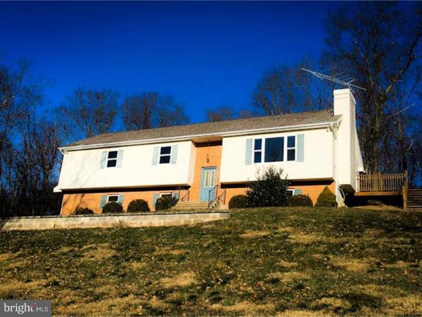 570 HEMLOCK RD, Tamaqua, PA 18252