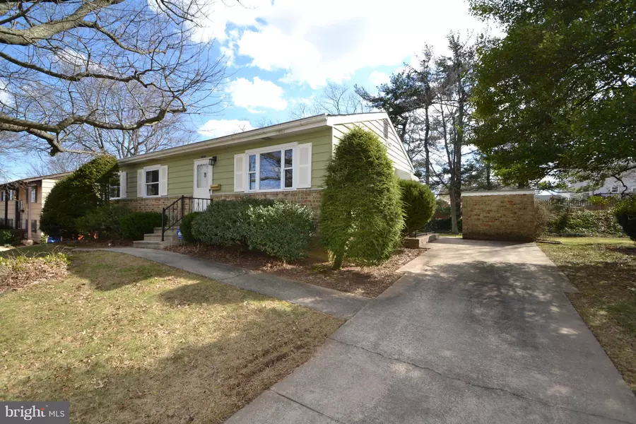 6255 GILSTON PARK RD, Catonsville, MD 21228