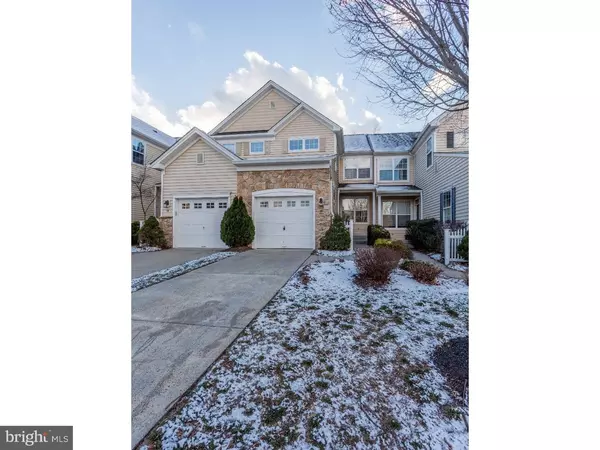 15 CREST CT, Mount Laurel, NJ 08054