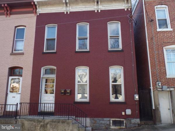 203 HOWARD AVE, Pottsville, PA 17901