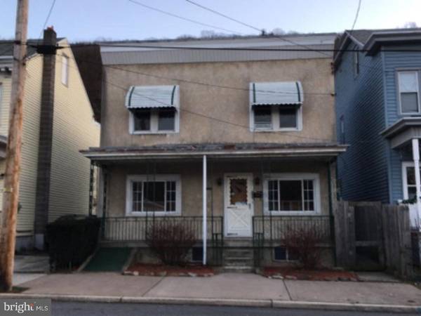 328 W BACON ST, Pottsville, PA 17901