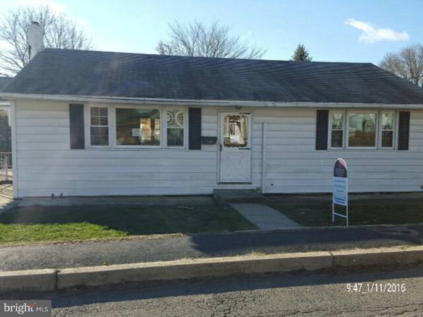 1349 MOUNT HOPE AVE, Pottsville, PA 17901