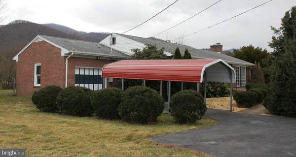 Luray, VA 22835,235 IDA LOOP RD