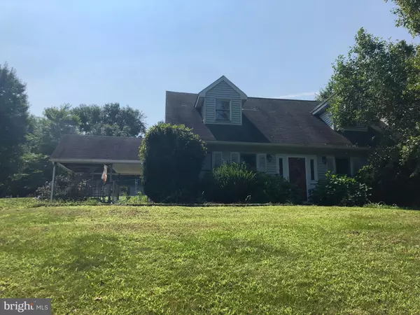 1469 S MOUNTAIN RD, Dillsburg, PA 17019