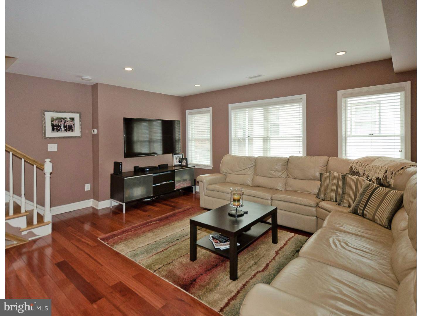 Philadelphia, PA 19103,2413 MANNING ST