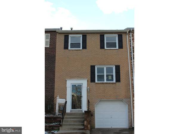 106 W COLLINS CT, Blackwood, NJ 08012