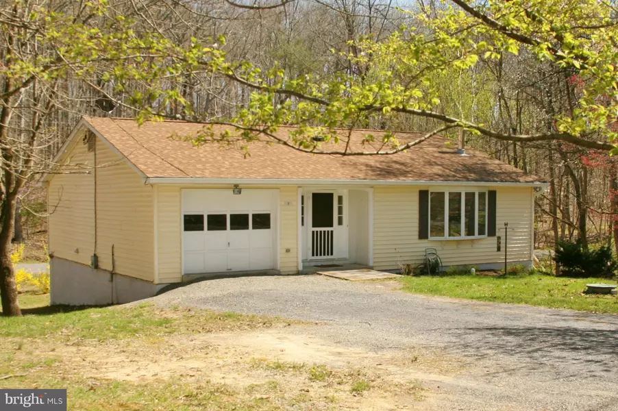 11 LOIS LN, Bluemont, VA 20135