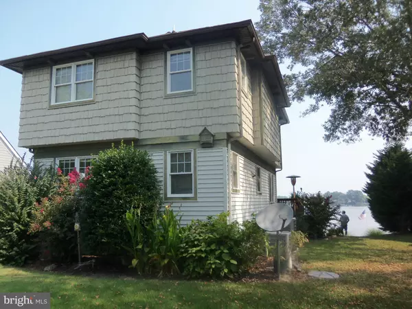 Colonial Beach, VA 22443,879 HARBOR VIEW CIR