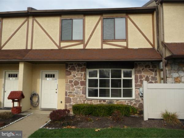 2049 JASON DR, Huntingdon Valley, PA 19006