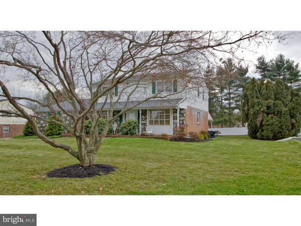 986 WARFIELD LN, Huntingdon Valley, PA 19006