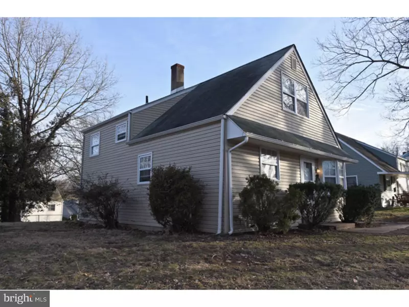 38 ROBARTS DR, Phoenixville, PA 19460