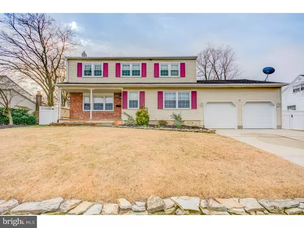 33 KINGSBRIDGE DR, Burlington Township, NJ 08016